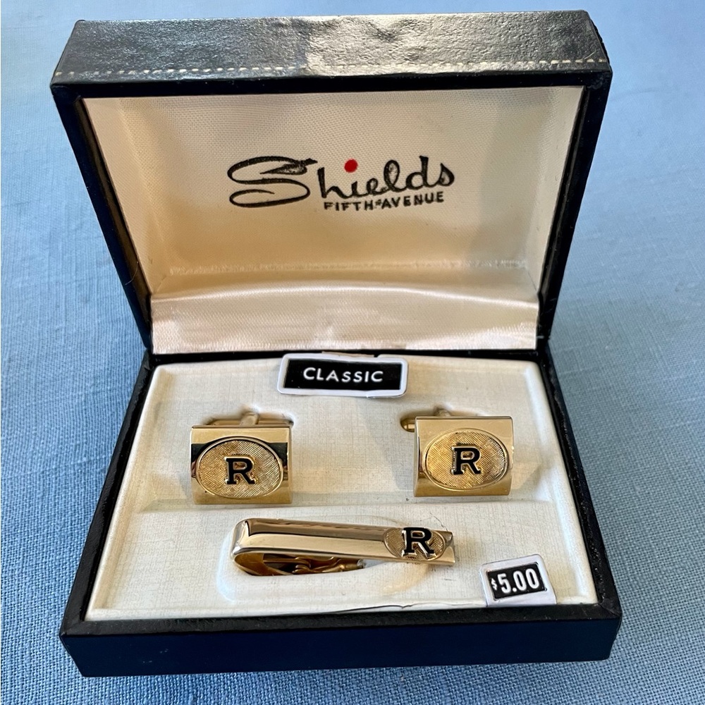 🇺🇸SALE🇺🇸Shields, Fifth Avenue Vintage Initial Cufflinks and Tie Clasp, NEW